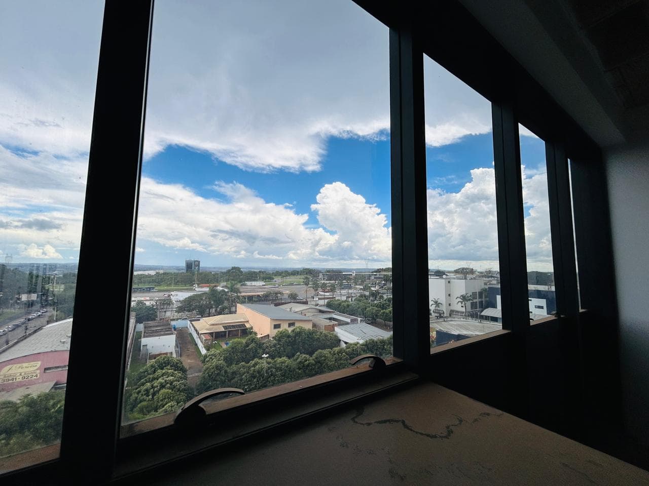 Sala comercial para alugar no Jardim Goiás, QS Tower Office, em Goiânia-GO (Sala 810)
