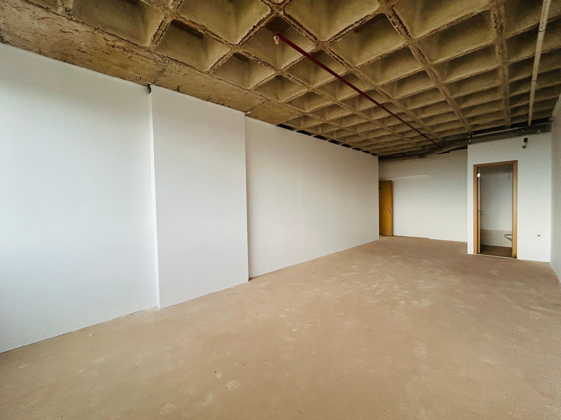 Sala comercial para alugar no Jardim Goiás, QS Tower Office, em Goiânia-GO (Sala 1010)