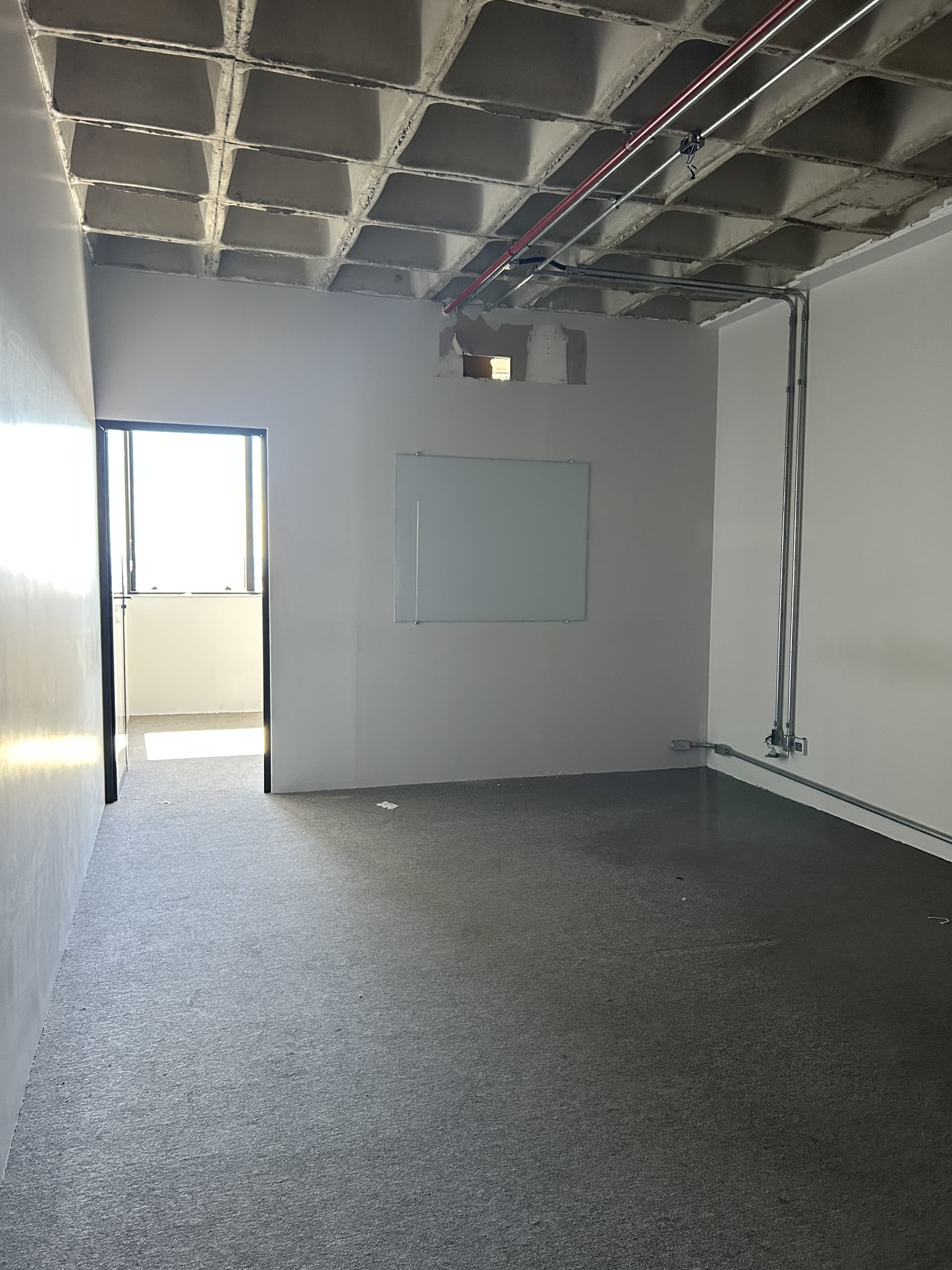 Sala comercial para alugar no Jardim Goiás, QS Tower Office, em Goiânia-GO (Sala 1403)